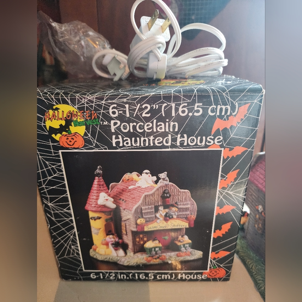 Halloween Harvest Scarecrow Stuffery Porcelain Lighted House